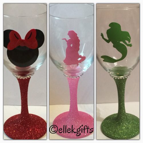 Mickey and Minnie Mouse Wine Glasses  Diy wine glasses glitter, Glitter wine  glasses diy, Diy wine glasses