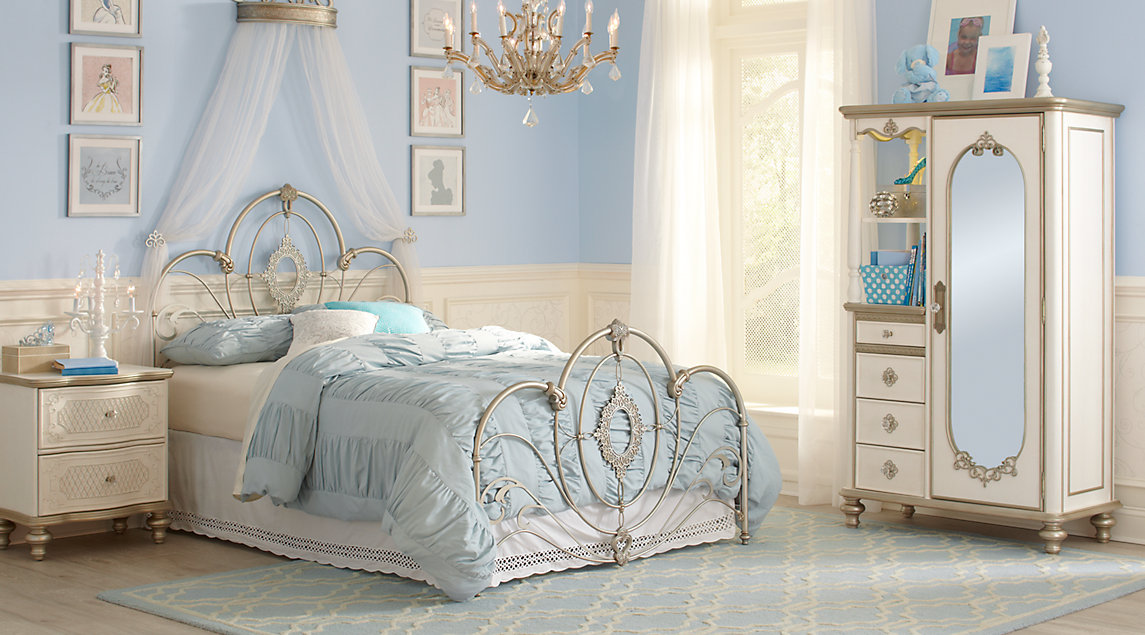 Disney princess 2025 bedroom furniture collection