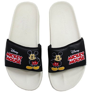 Best Shoes to Wear to Disney World: Sandals, Sneakers, and Flip-Flops (2023)