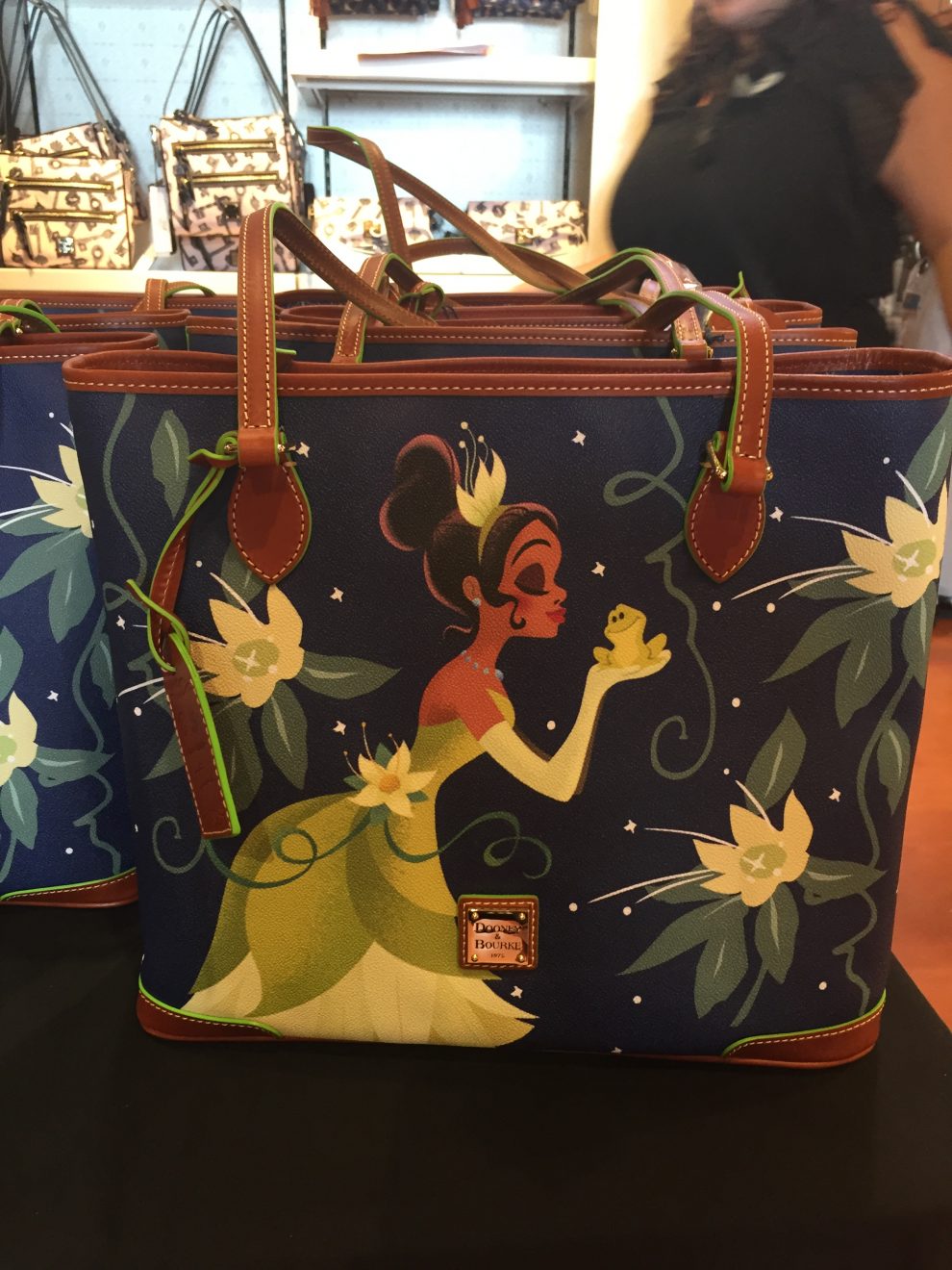 dooney and bourke tiana tote