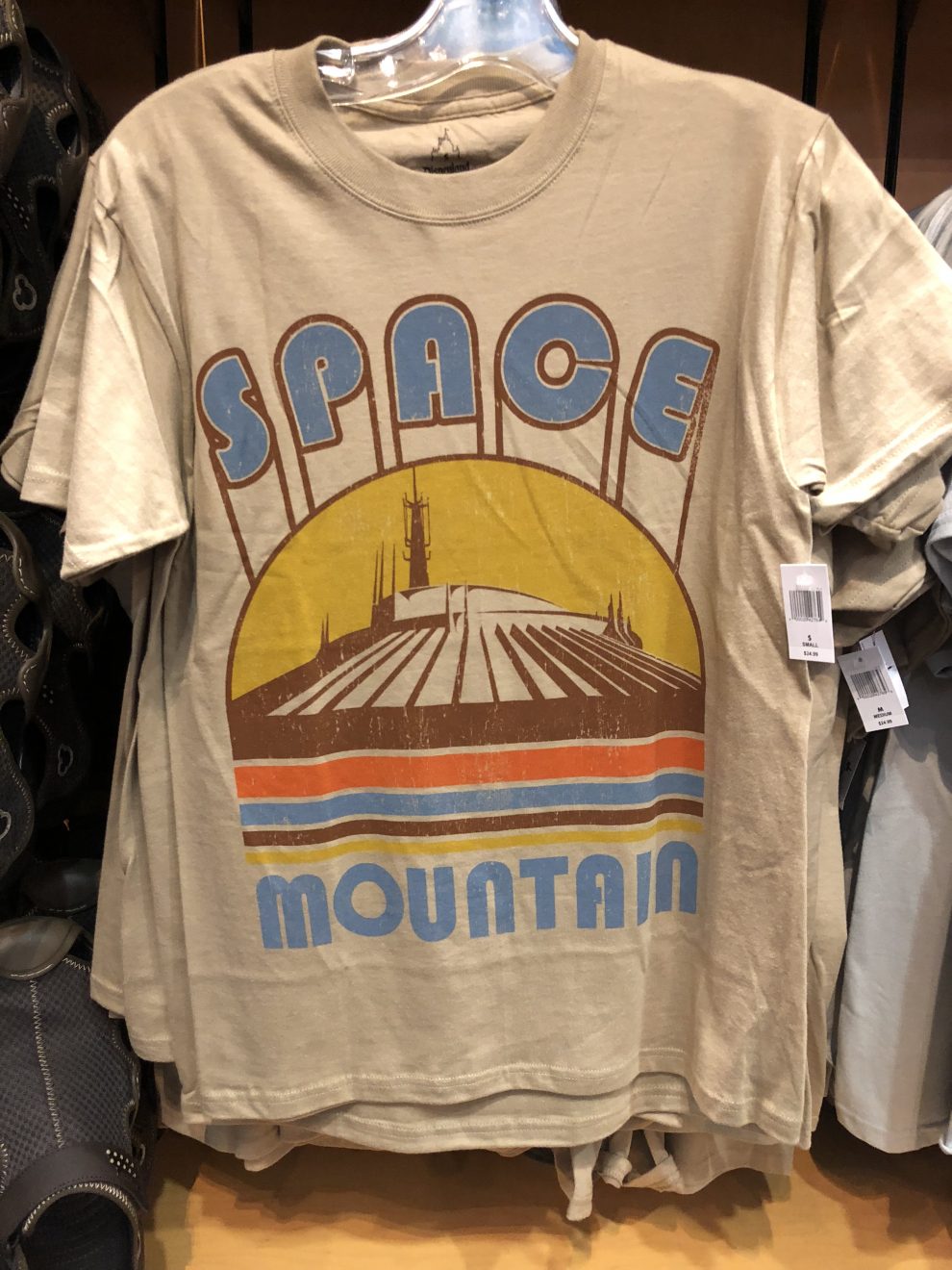 Park Attraction Tees with Vintage Style! - Fashion