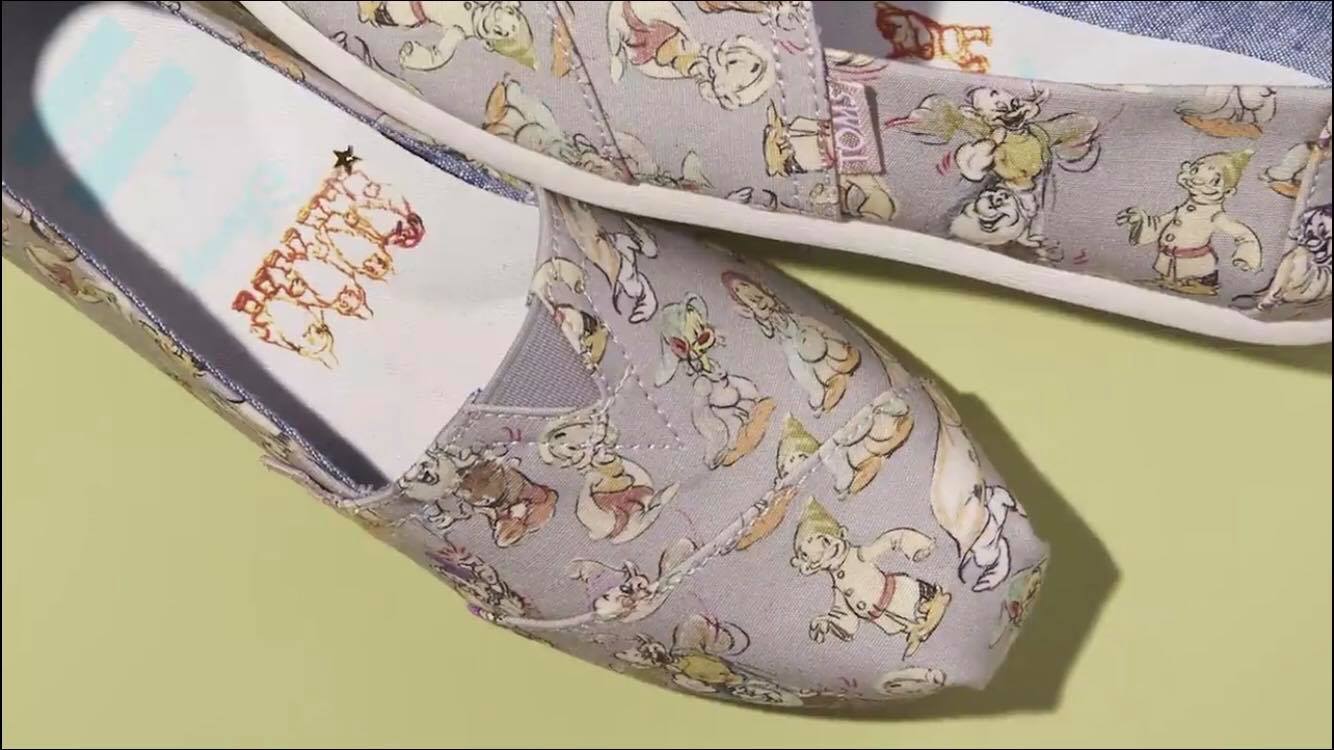 Toms Snow White Collection