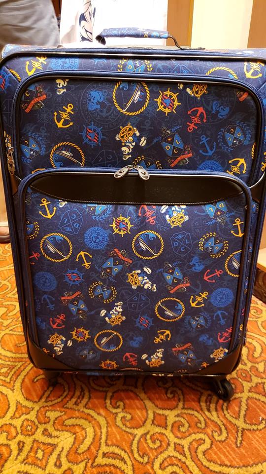 disney-cruise-line-luggage-brings-magic-to-every-vacation-disney