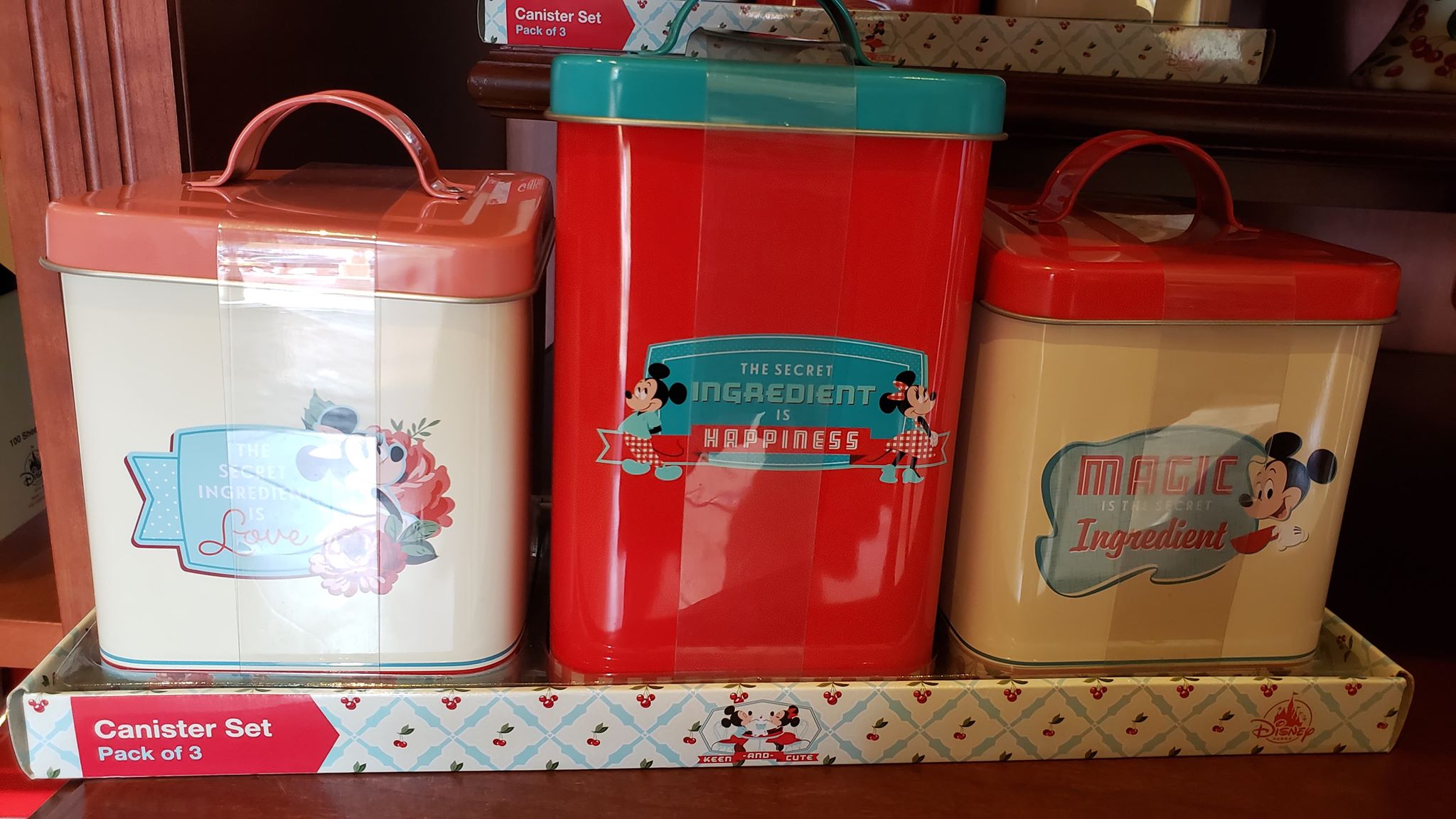 These Minnie Kitchen Accessories Are The Cherry On Top Of Any Home   79597662 460009251579985 7958928120109596672 N 