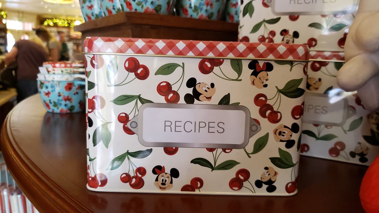 These Minnie Kitchen Accessories Are The Cherry On Top Of Any Home