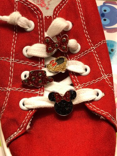 Minnie mouse shoe on sale strings