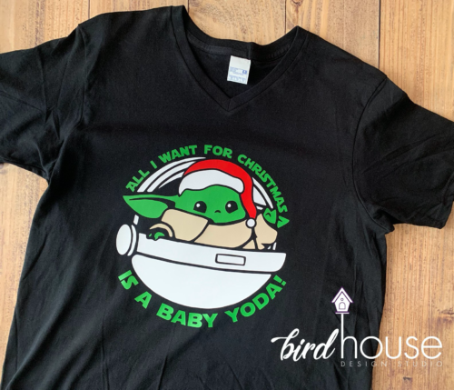 Baby Yoda Christmas Tee