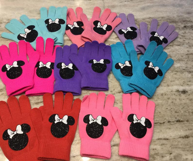 Minnie Mouse Stretch Knit Gloves Are Sparkly Fun