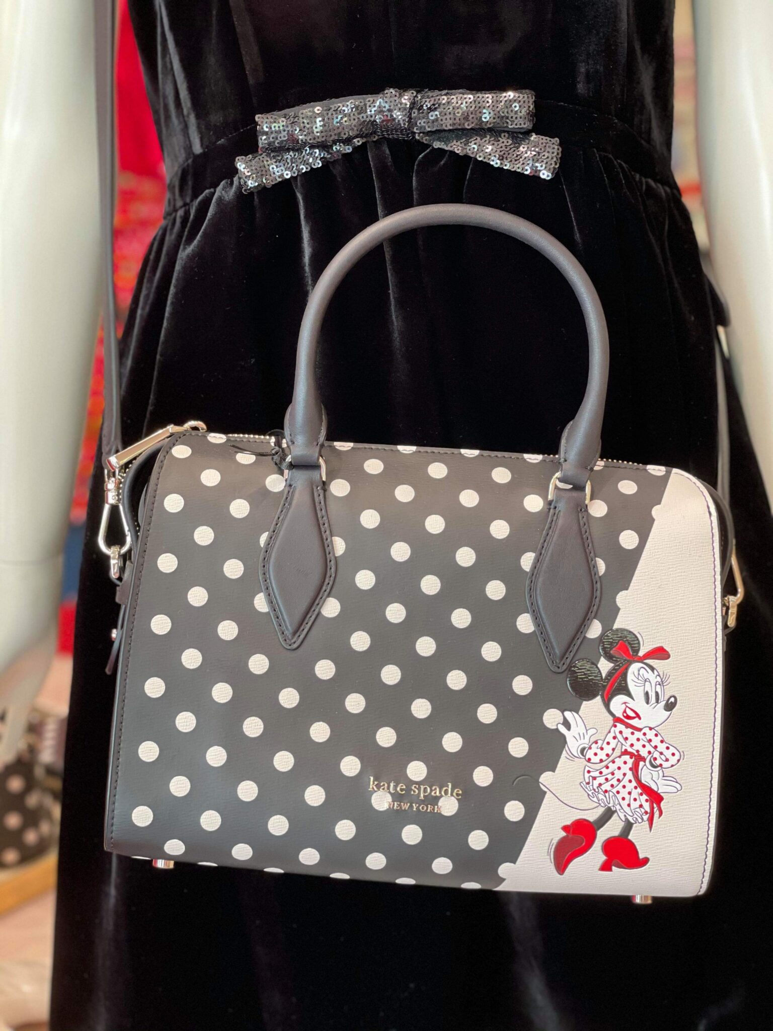 Stay Stylish With The Newest Minnie Mouse x Kate Spade Collection ...