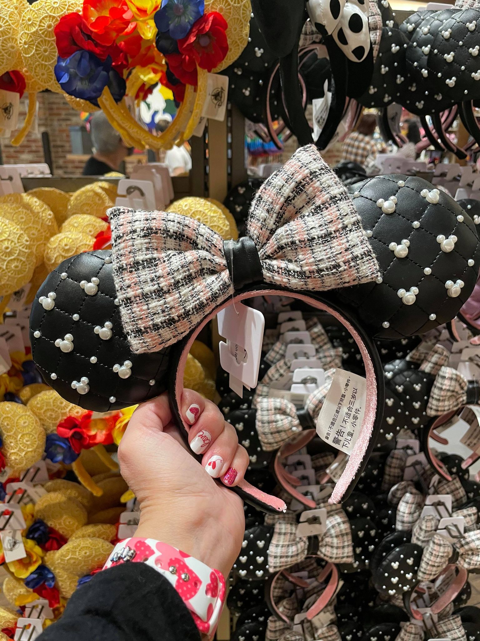 Disney's NEW Minnie Mouse Ears Keep it Classy with Tweed and Pearls! 