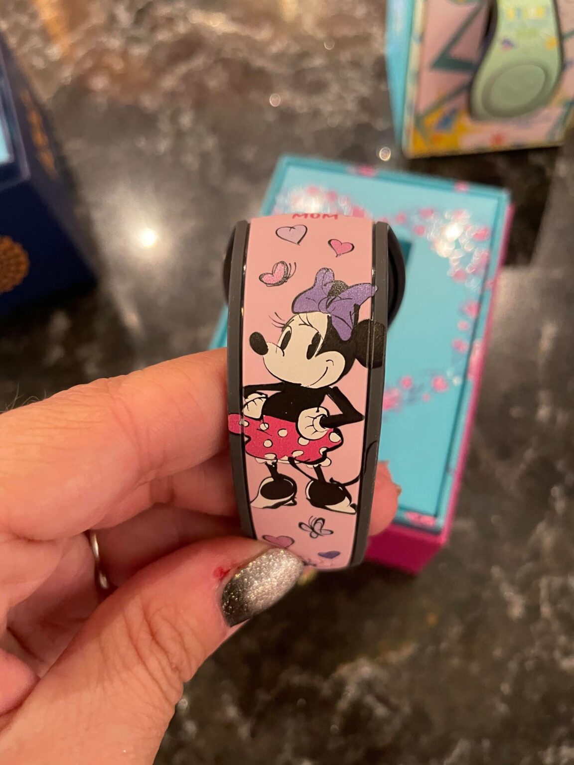 This Limited Edition Sweetest Disney Mom MagicBand Is The