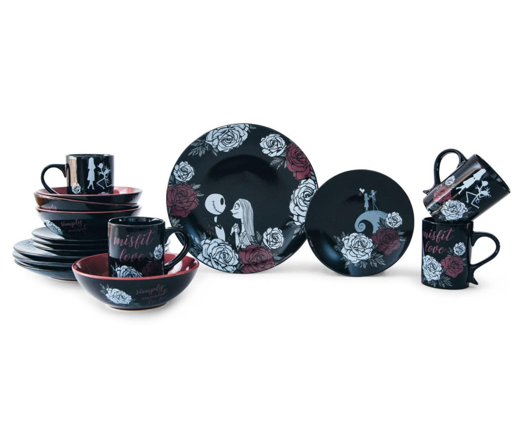 Nightmare before christmas clearance dinnerware