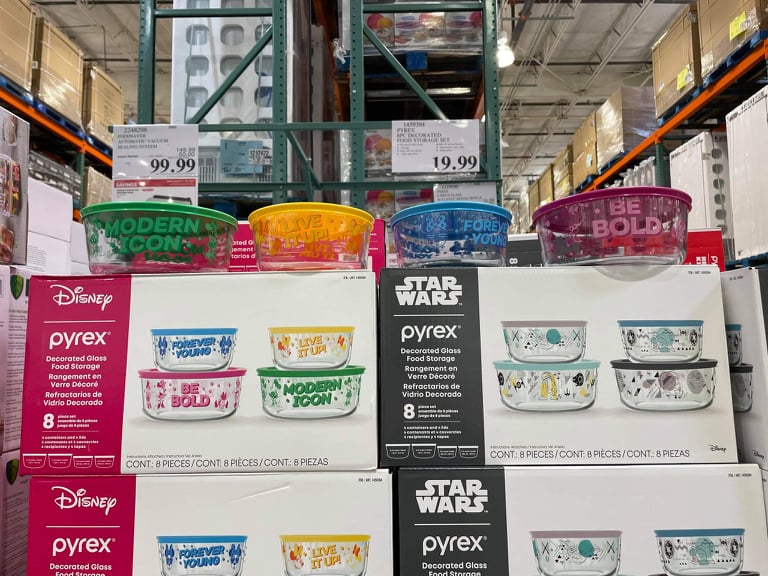 Minnie Mouse Pyrex Collection Spotted at Costco - home 