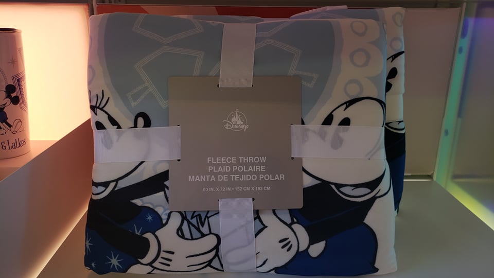 Disney Mickey and Minnie Chanukah Light Laughter and Latke Kitchen Towel  Set New 