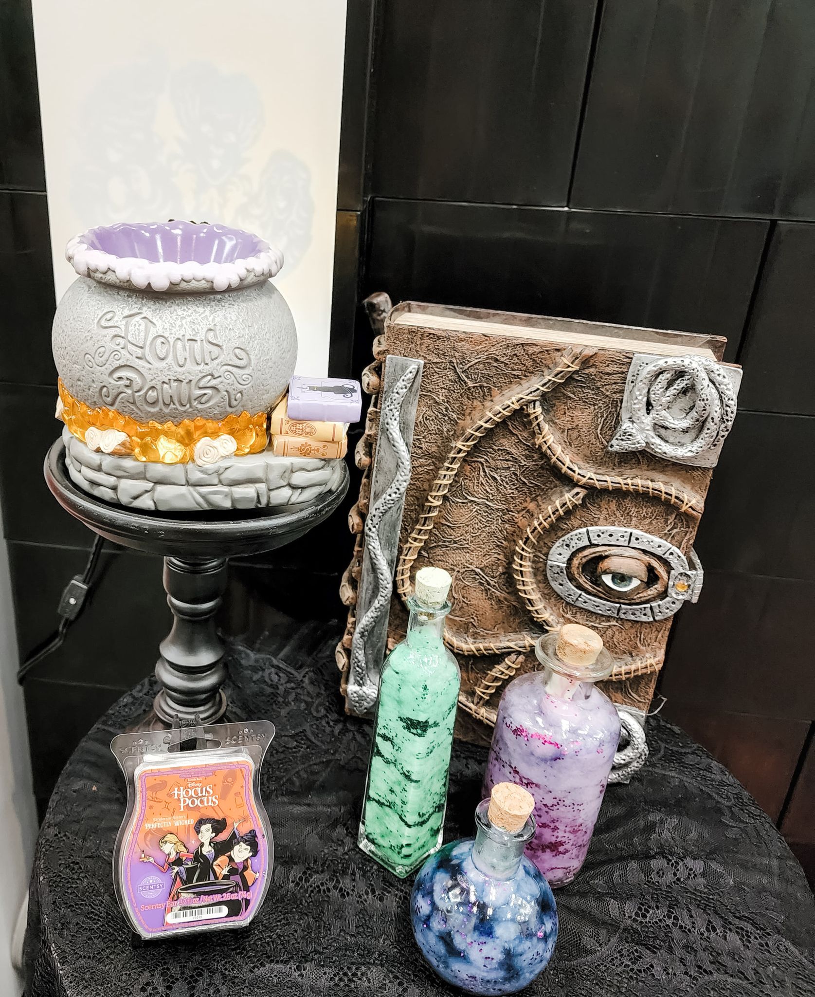 Wickedly Fabulous Hocus Pocus Scentsy Collection Coming This Fall ...