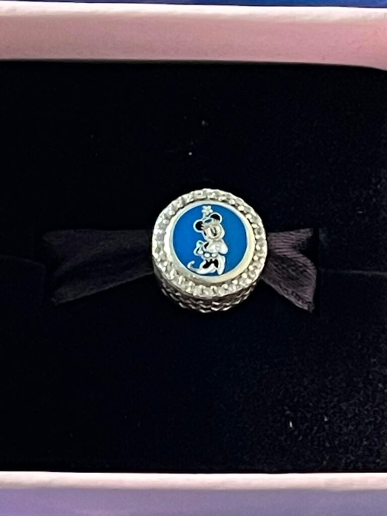 Holiday Trio And Hanukkah Pandora Charms Are Here! Jewelry