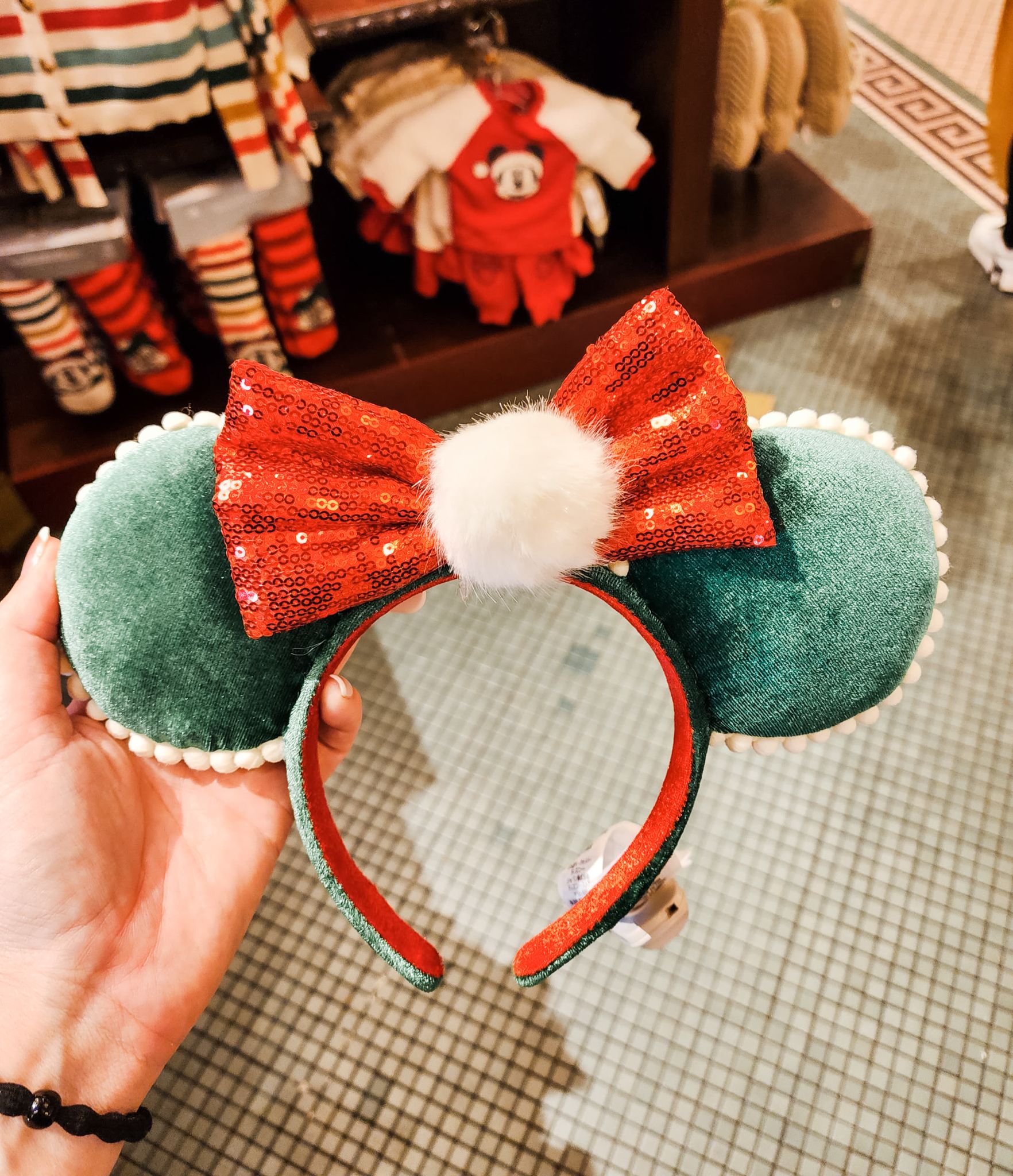 New 2020 Disney Christmas Mickey Mouse Candy Headband Plush Red Green Ears  Headband Disneyland Minnie Christmas Decoration Gifts