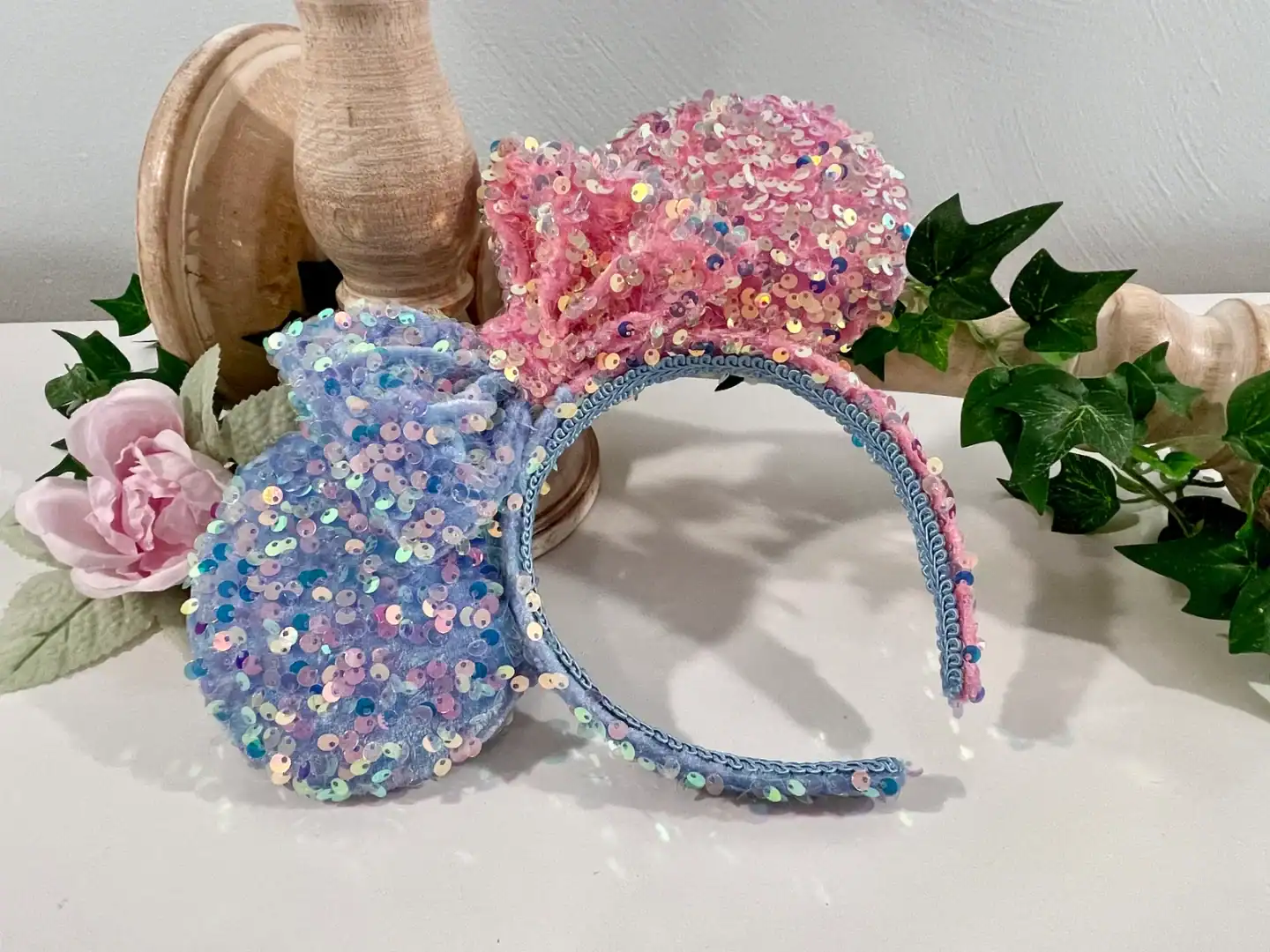 Disney Parks Shimmering Iridescent Quilted Minnie Mouse Aurora Ears Anniversary Disney Exclusive Headband Ears Minnie Mouse Pink  main image 4