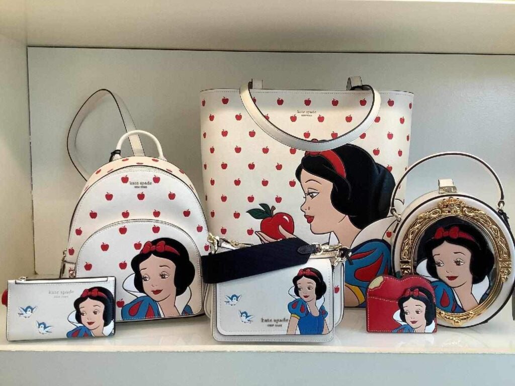 DISNEY Snow White Bag - 41 cm - Snow White Bag . Buy Snow White toys in  India. shop for DISNEY products in India. Toys for 2 - 15 Years Kids. |  Flipkart.com