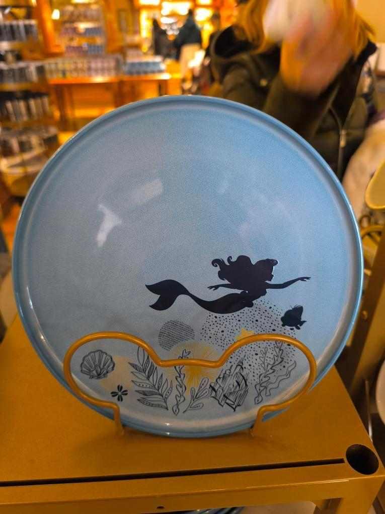 Disneyland Paris Serves Up New Dinnerware - home