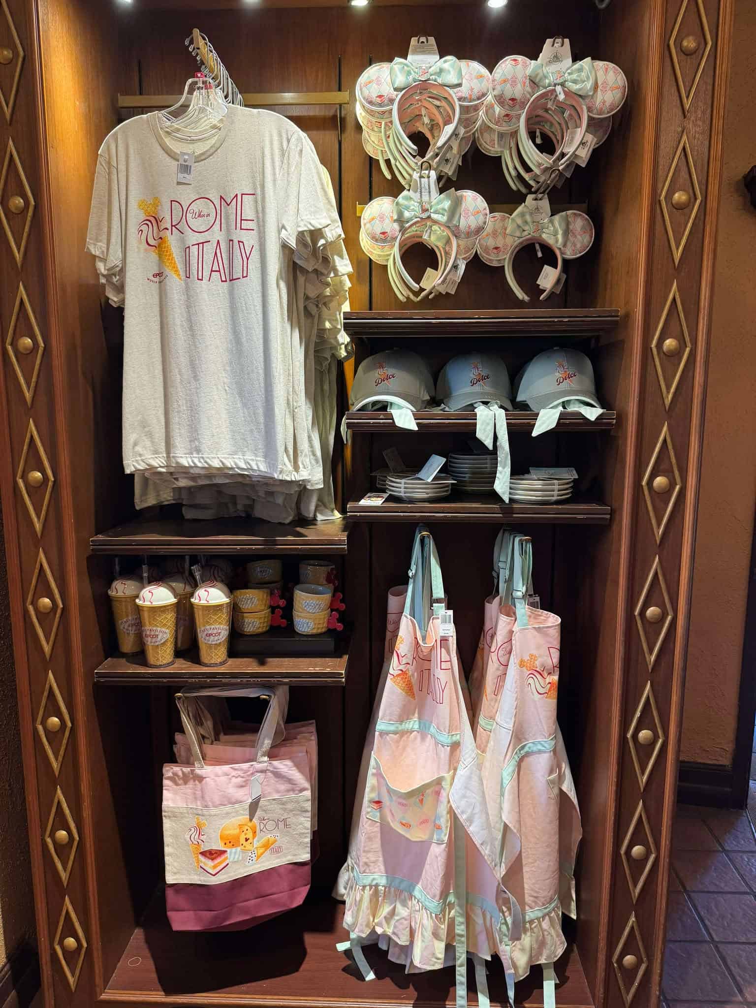 Ciao To the New Italy Pavilion Merchandise - News -