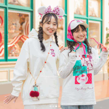 Colorful Disney fashion and accessories at theme parks, perfect for Disney fans and fashion lovers.