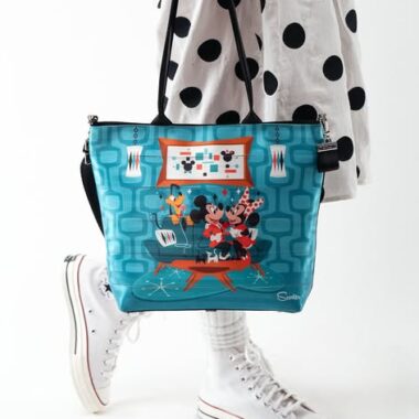 Disney Art Meets Style Tote Bag with Mickey Mouse Design.